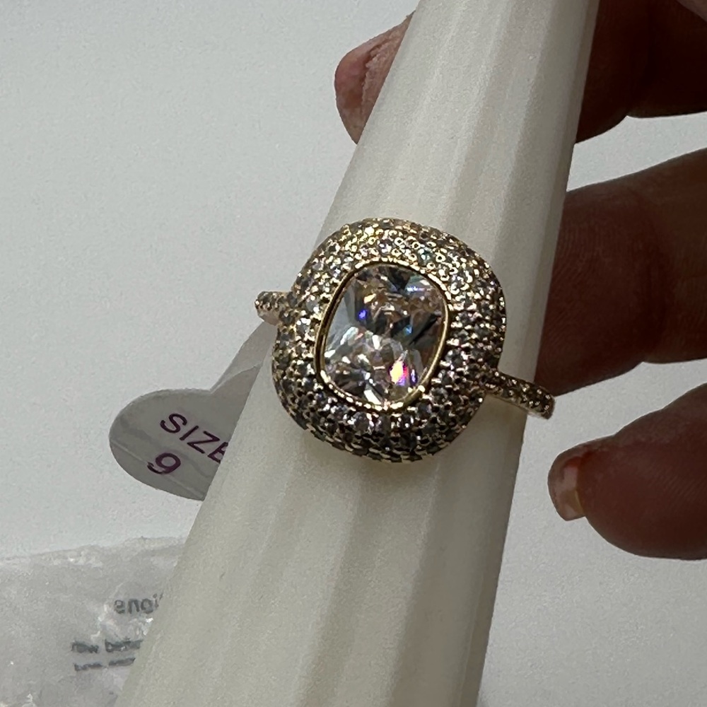 April 2025 Birthday Collection-That Dazzling Glow -Size 9